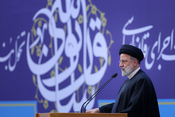 آیتالله رئیسی: همه نیازهای انسان معاصر در قانون اساسی جمهوری اسلامی لحاظ شده است