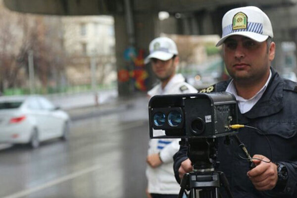 با خودروهای شیشه دودیهای غیراستاندارد برخورد میشود