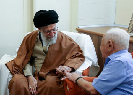 روایتی از دیدار رهبر انقلاب با خانواده شهید آرمن آودسیان برمای فرد