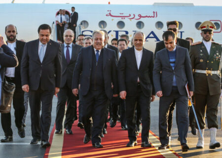 نخست وزیر سوریه وارد ایران شد