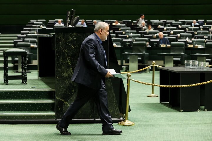 وزیر صمت به سوالات نمایندگان پاسخ خواهد داد