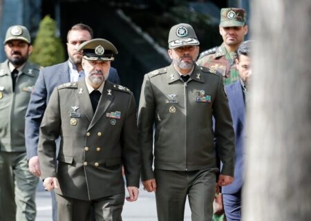 وزیر دفاع: حضور ایران در دریای سرخ امنیت‌ساز است‌