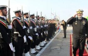 ناوگروه رزمی آموزشی نیروی دریایی ارتش به آبهای بینالمللی اعزام شد