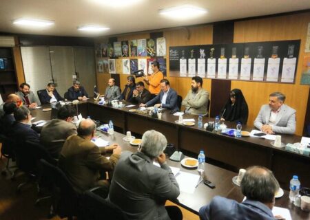 حضور وزیر فرهنگ در دبیرخانه جشنواره فیلم فجر