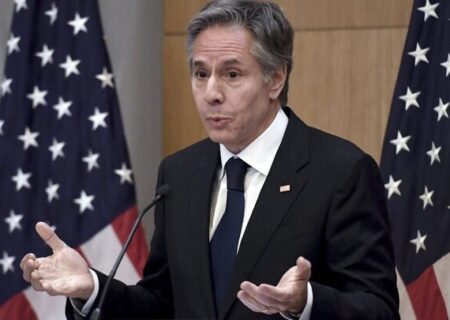 بلینکن: آمریکا به حمایت مالی و نظامی خود از اوکراین ادامه می دهد
