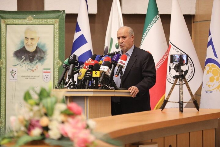 تاج: فوتبال بستری برای قدرتنمایی کشورها است