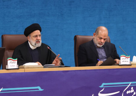 آیت الله رئیسی: دولت از هیچ نامزد یا لیستی حمایت نمی‌کند