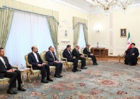 آیت الله رئیسی: همه امکانات برای تعمیق روابط بین‌المللی و منطقه‌ای به کار گرفته شود