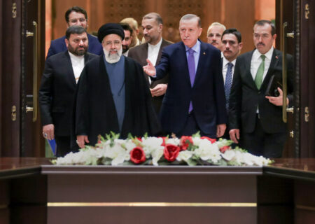 امضای ۱۰ سند همکاری مشترک میان مقامات ایران و ترکیه