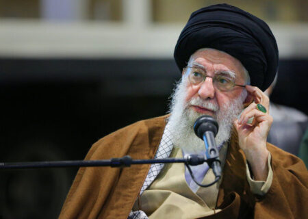 دعوت رهبر انقلاب به تحقیق و نوشتن درباره امام جواد، امام هادی و امام عسکری(ع)