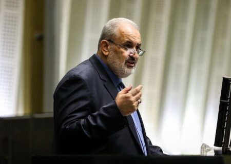 وزیر صمت: ۲۳ شرکت برای واردات خودرو مجوز گرفته‌اند