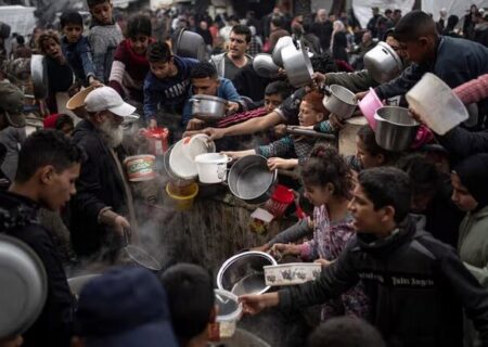 انکار دسترسی به غذا جنایت جنگی است/رژیم صهیونیستی به شکل عمدی فلسطینی‌ها را گرسنگی می‌دهد