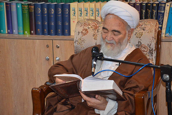 پیکر آیتالله شوشتری در تکیه فاضل هندی آرام گرفت