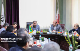 نشست بررسی فرصت‌ها و چالش‌های شهر جدید فولادشهر با حضور دستیار ویژه وزیر راه و شهرسازی