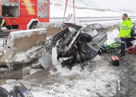 تصادف پراید و کامیون در محور فولادشهر – نجف‌آباد با ۵ مصدوم و فوتی+فیلم