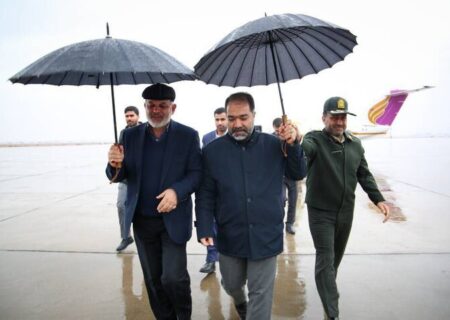 وزیر کشور وارد اصفهان شد