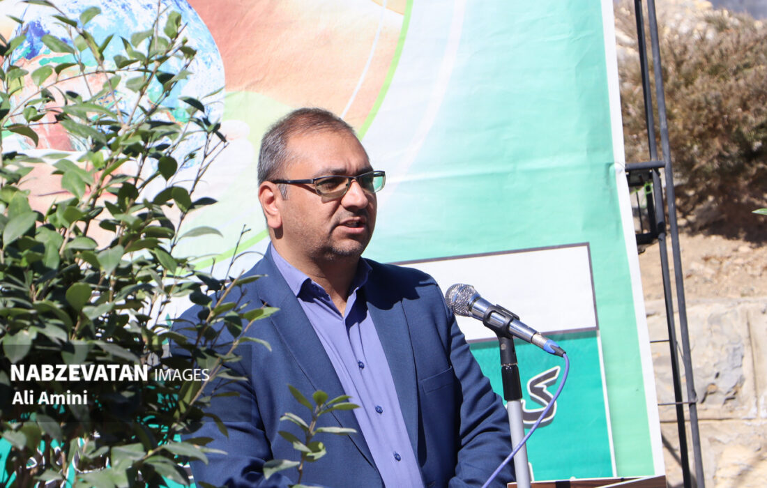 بخشی از هویت باغبادران وابسته به درختان آن است