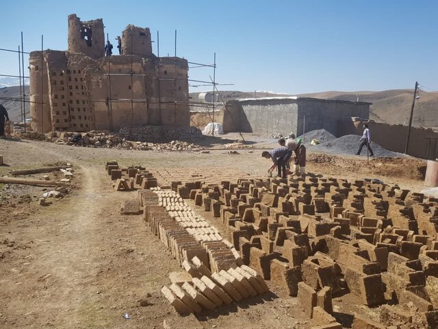 مرمت برج شش قلوی کبوترخانه روستای قلعه ترکی آغاز شد
