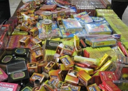 کشف مواد محترقه غیرمجاز و دستگیری ۶ نفر در اصفهان