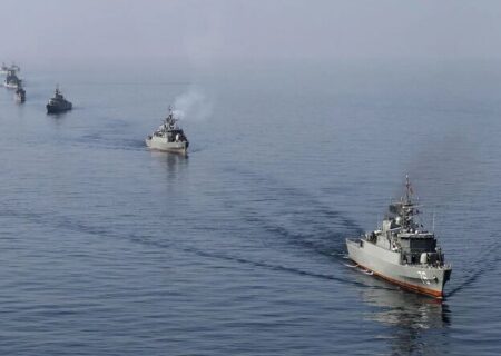 گزارش رسانه‌های روس از رزمایش مشترک با ایران و چین در گذرگاه مهم انرژی جهان