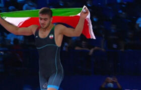 طلای وزن ۹۲ کیلوگرم بر گردن امیرحسین فیروزپور