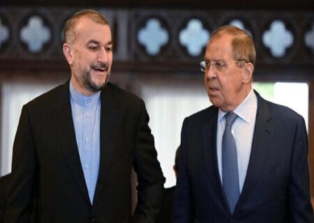 رایزنی مهم لاوروف و امیرعبداللهیان درباره کشتی توقیف شده توسط ایران