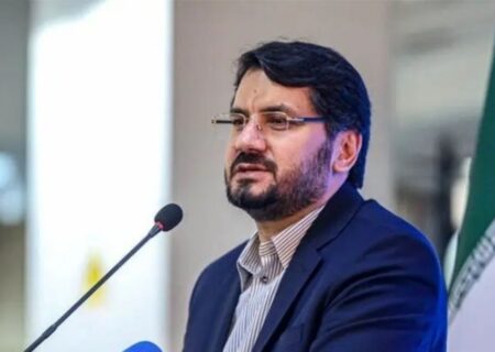 تاکید وزیر راه و شهرسازی بر تکمیل هرچه سریع‌تر راه‌آهن بصره- شلمچه