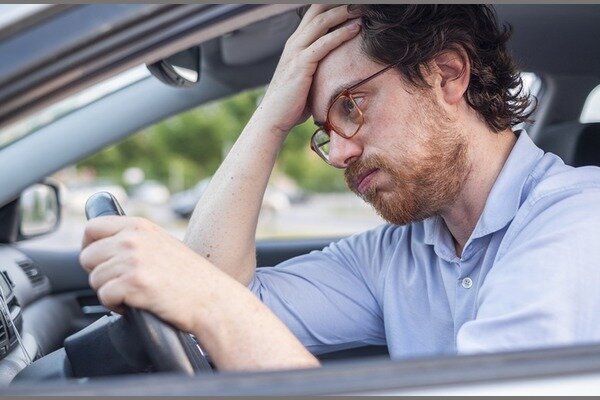 علت گاز خوردن خودرو در حالت درجا چیست؟