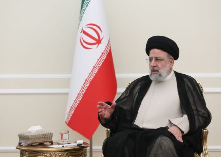 رئیسی: ایران قوی می‌تواند سایه جنگ را از سر کشور بردارد