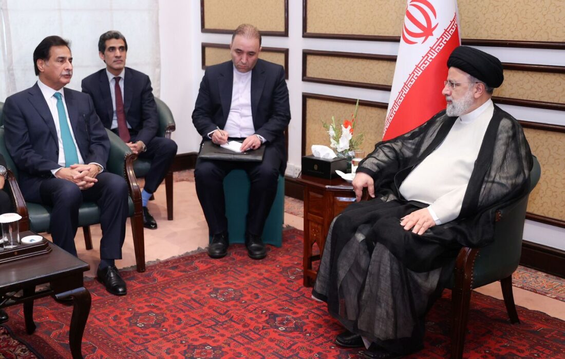 آیت الله رئیسی: میز مذاکره را ترک نکرده و مقابل فشارها مقاومت کردیم