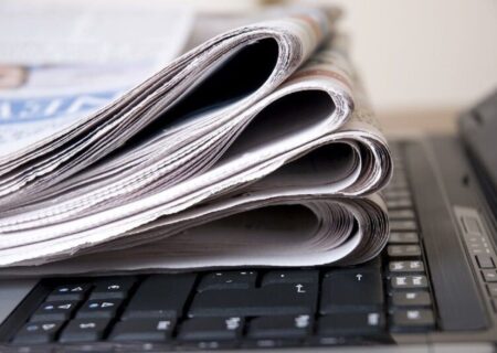 نقش رسانه در کاهش تنش روانی جامعه در بحبوحه جنگ؛ راهکارها و چالش‌ها