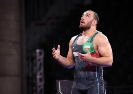 زارع به نیمه راه یافت