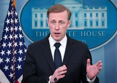 کاخ سفید ارسال مخفیانه موشک های دوربرد به اوکراین را تایید کرد