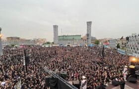 اجتماع مدافعان حرم در میدان امام حسین(ع) تهران