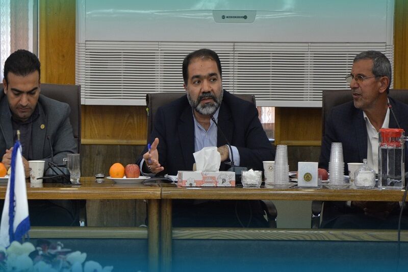 استاندار اصفهان: ظرفیت دانشگاهها برای درآمدزایی بهکار گرفته شود