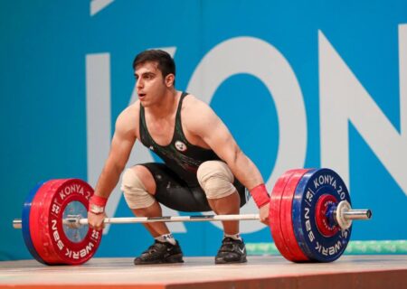 معتمدی پدیده وزنه‌برداری، بازیگر نقش اول فیلم بدشانسی ورزش قهرمانی