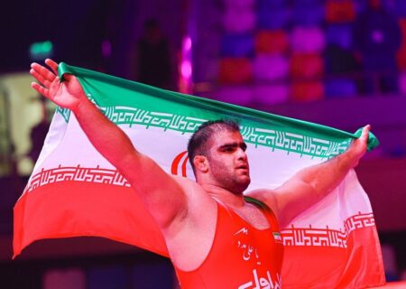 طلای ناب میرزازاده در سنگین وزن