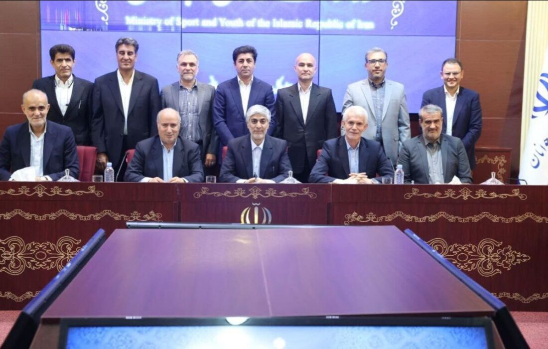 کیومرث هاشمی: سیاست اصلی ما حمایت از فوتبال است