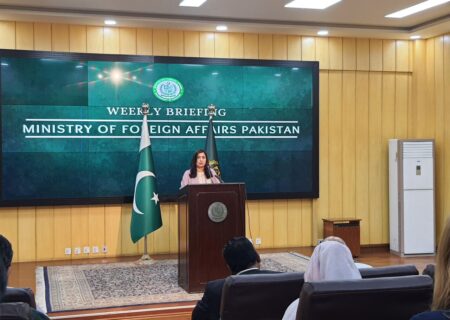 اسلام‌آباد: سفر رئیس جمهوری ایران فرصتی برای تعمیق همکاری‌های همه جانبه بود