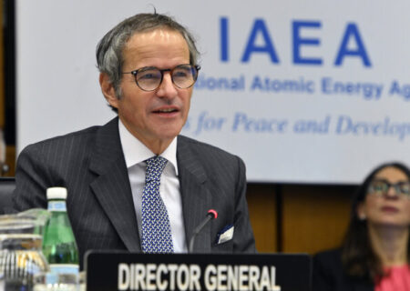 دستیابی به راه‌حل دیپلماتیک درباره پرونده هسته‌ای ایران ضروری است