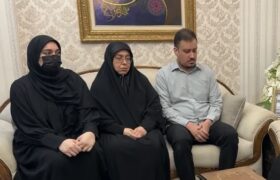 اژه ای به دیدار خانواده شهید امیر عبداللهیان رفت