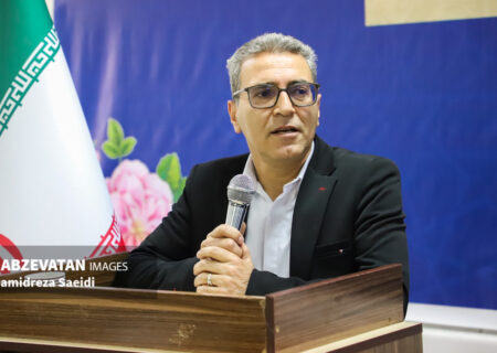 دانش آموزان طلایه داران تحقق گام دوم انقلاب هستند