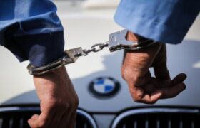 دستگیری کلاهبردار هزار میلیارد ریالی پیش فروش خودرو