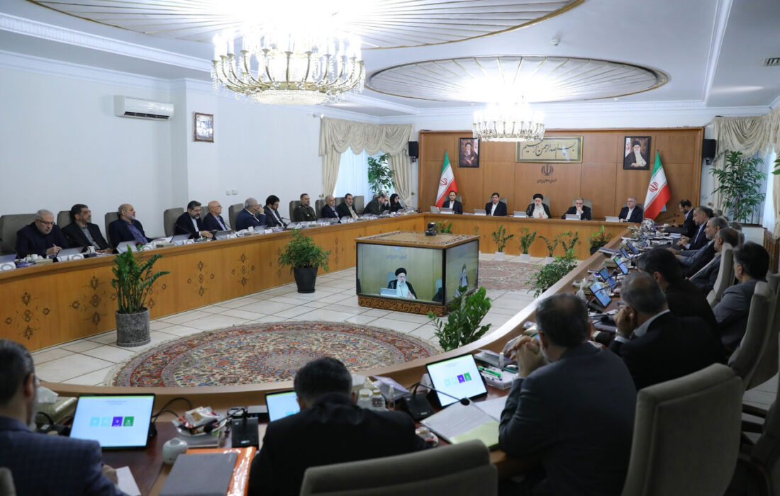 دستور رئیس جمهور برای رفع موانع تامین مالی بخش تولید