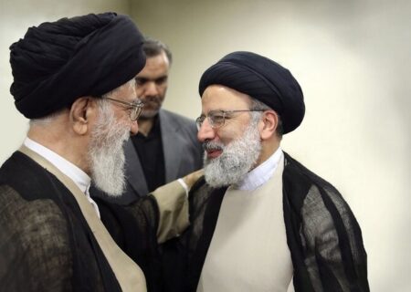 رهبر معظم انقلاب: امیدواریم خداوند رئیس‌جمهور را به آغوش ملت برگرداند