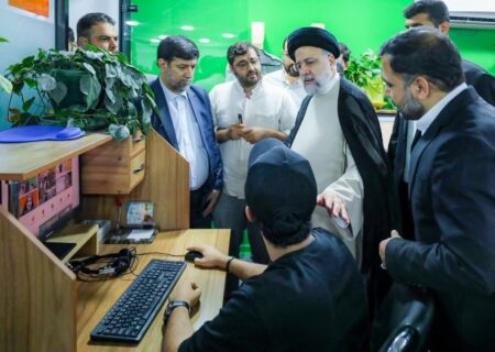 بازدید رئیس‌جمهور از پارک علم و فناوری استان قم