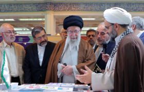 وزیر فرهنگ و ارشاد اسلامی: بازدید رهبر انقلاب از نمایشگاه کتاب چشم‌انداز جامعی پیش روی کتاب دوستان می گذارد