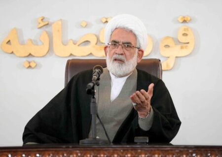 رئیس دیوان عالی کشور: دستگاه قضا و کانون وکلا باید مکمل یکدیگر باشند