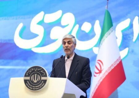 وزیر ورزش: فوتبال نیاز به آرامش دارد