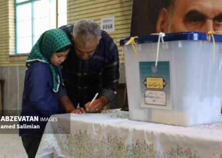 فرایند رای‌گیری انتخابات ریاست‌جمهوری در لنجان آغاز شد